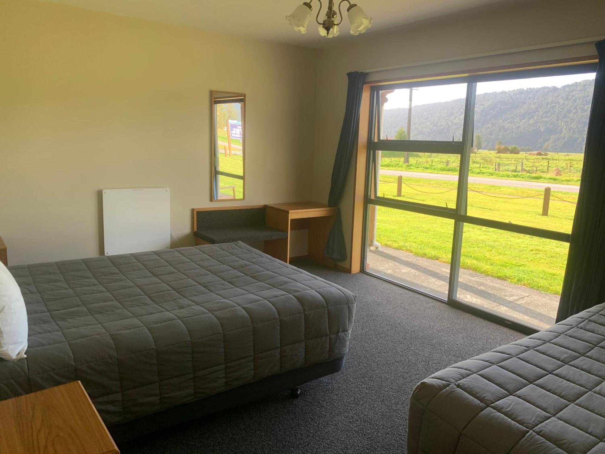 Mt Cook View Motel - Fox Glacier Kültér fotó